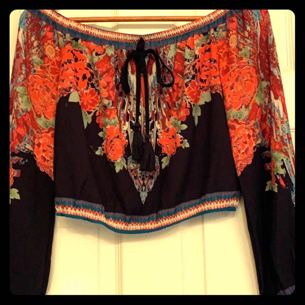 Crop floral blouse
